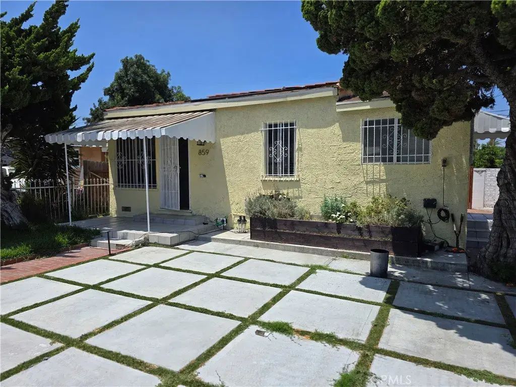 859 E 87th, Los Angeles