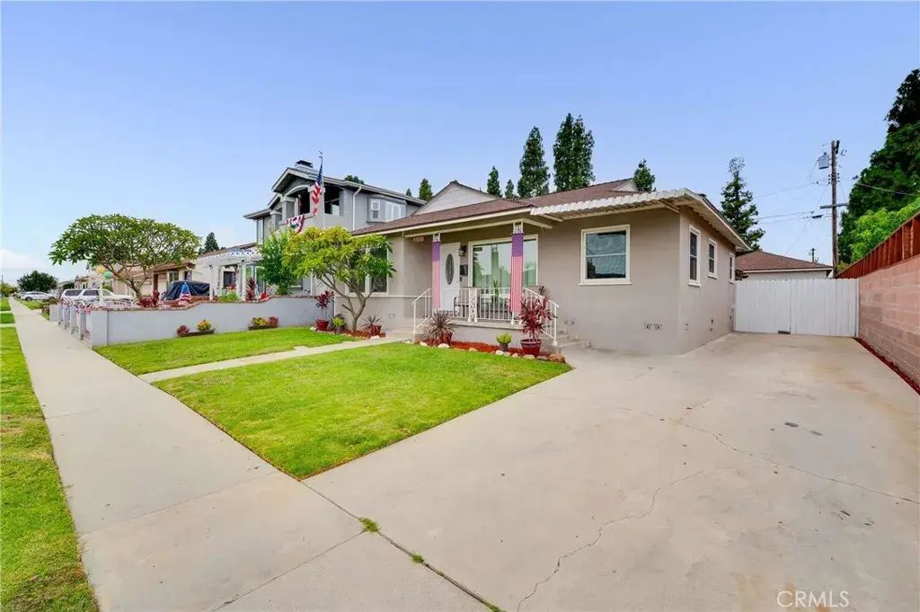 4557 Albury, Lakewood