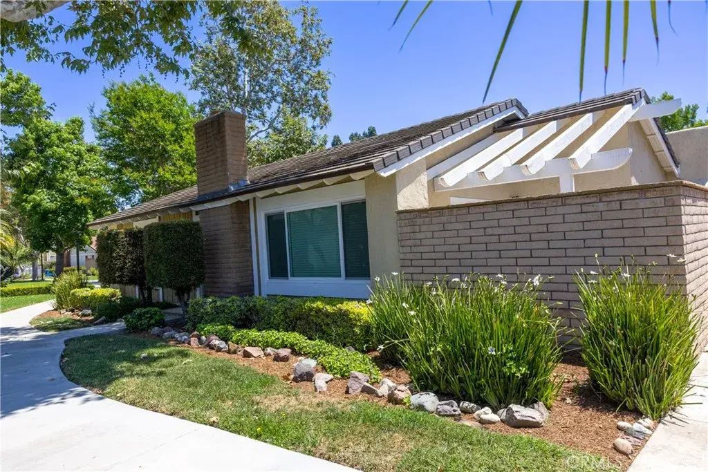 1907 W Wakeham Place, Santa Ana