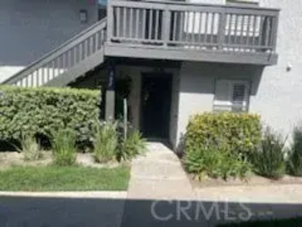 382 Orange Blossom, Irvine