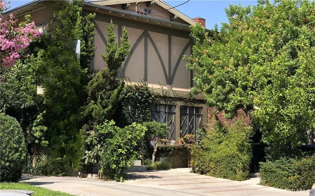 611 E Maple #3, Glendale