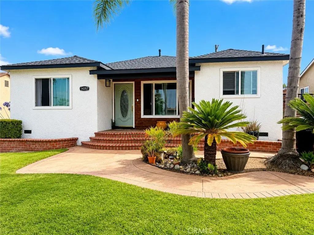 14357 Reis, Whittier