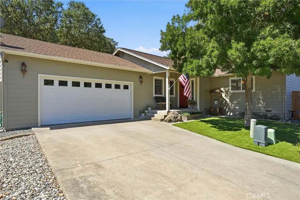 1090 Penelope Court, Lakeport
