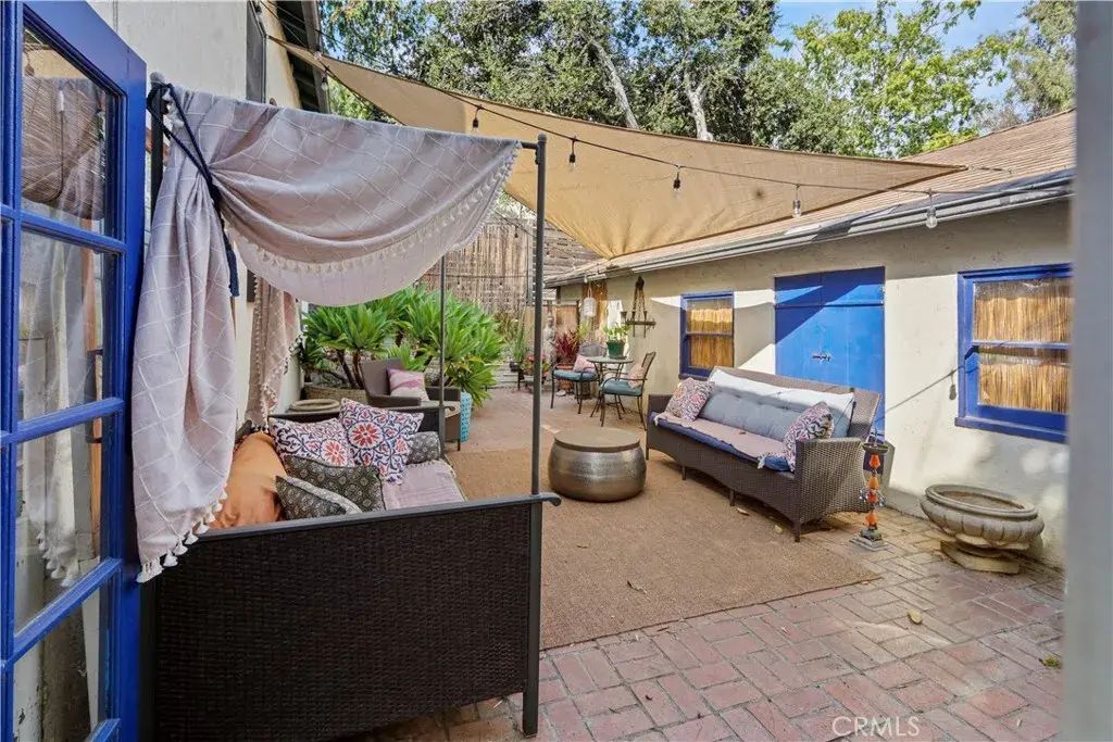 2051 Lake Shore, Los Angeles