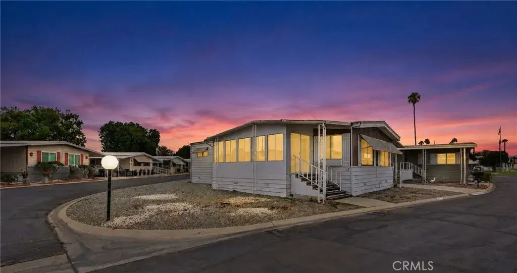 9391 California Ave 17, Riverside