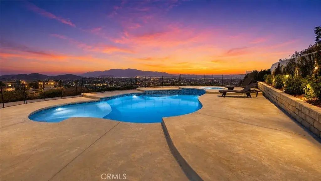 16318 Sun Summit Drive, Riverside