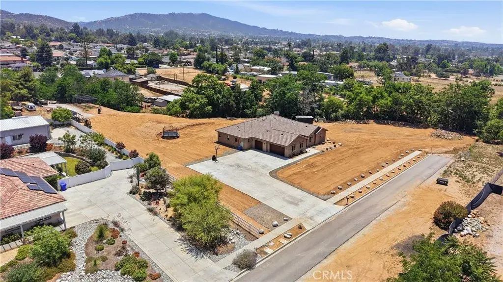 12865 Custer, Yucaipa