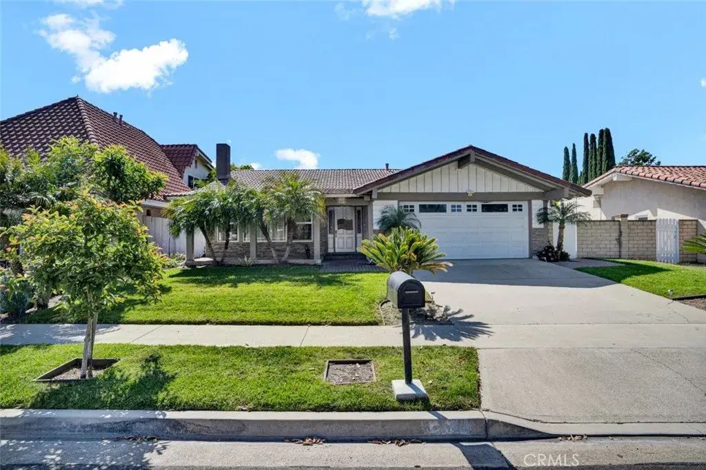 15442 Eiffel, Irvine