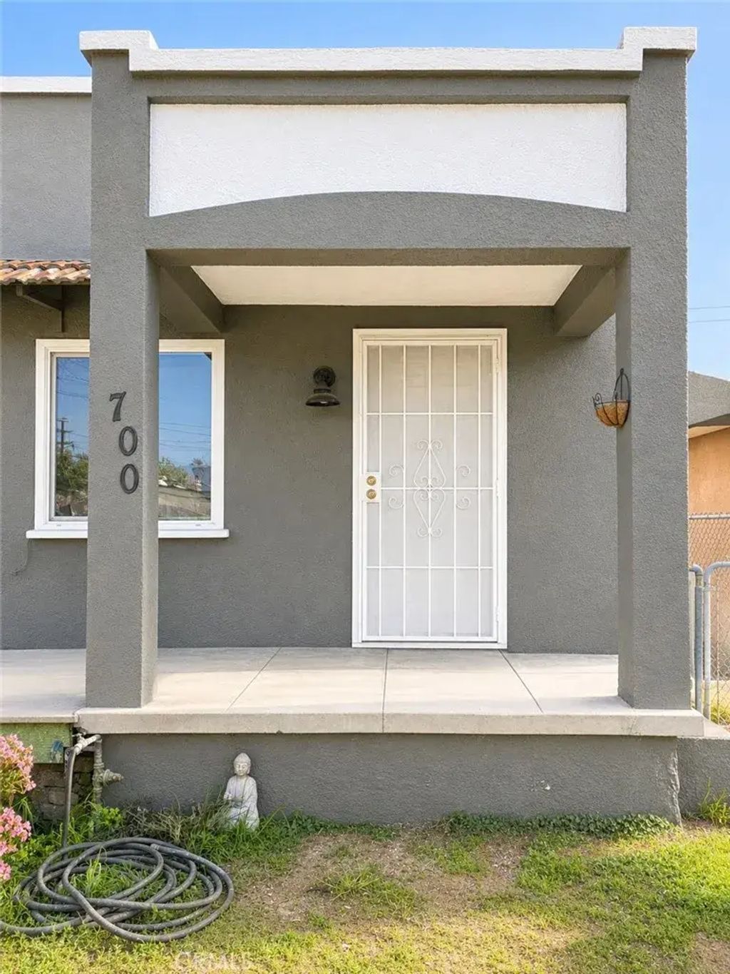 700 E State, Redlands