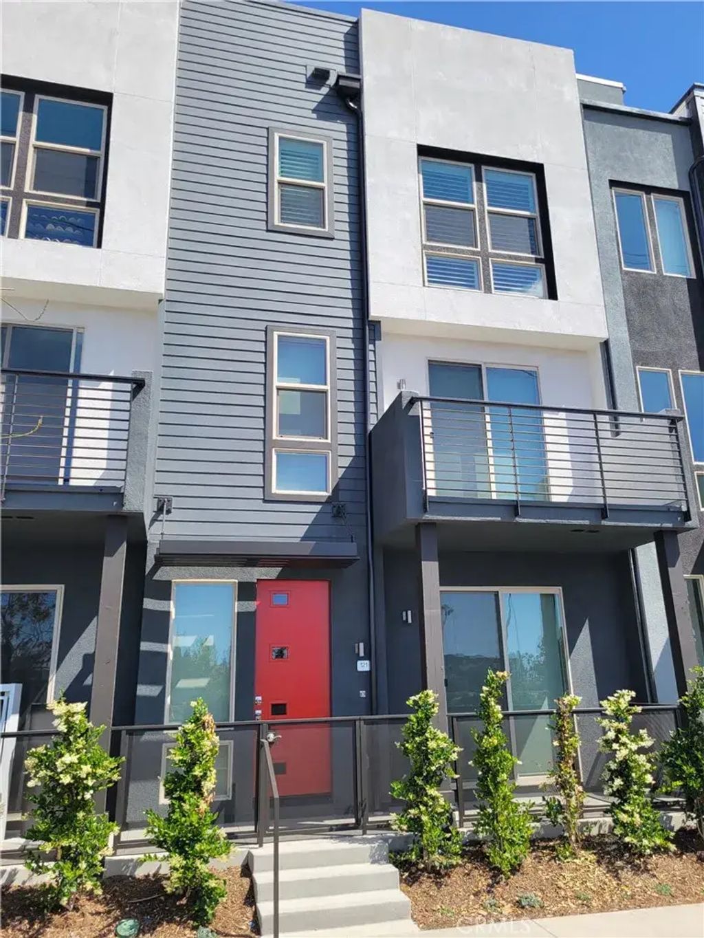 121 Placemark, Irvine