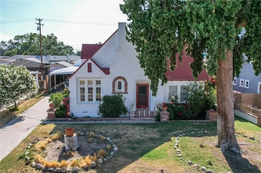 44651 Beech Avenue, Lancaster