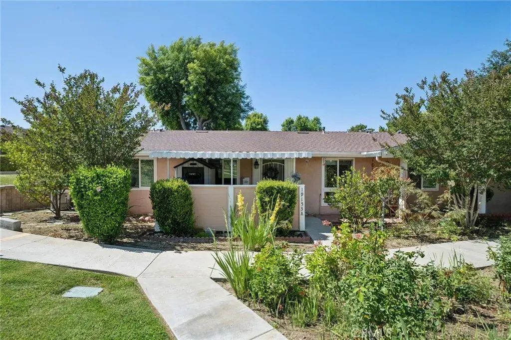19153 Avenue Of The Oaks A, Newhall