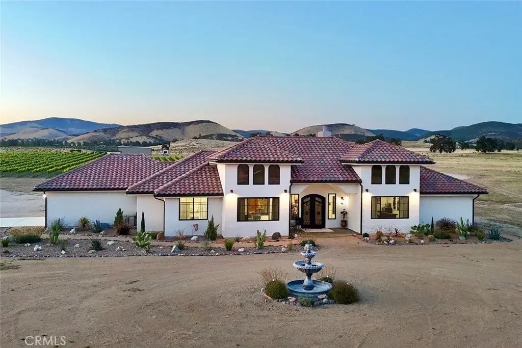 50645 Lockwood Road, Lockwood