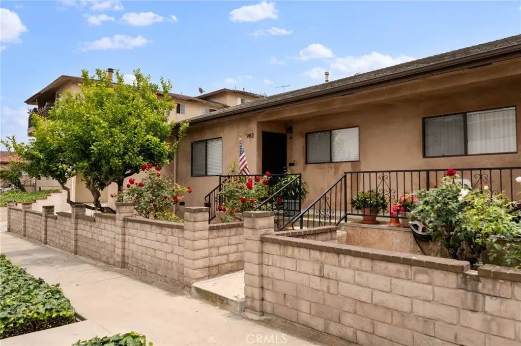 983 W 10th Street, San Pedro