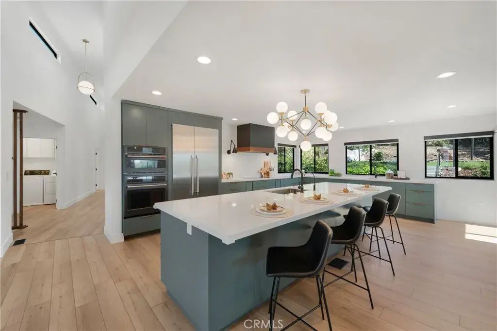 7146 Argonauta, Carlsbad
