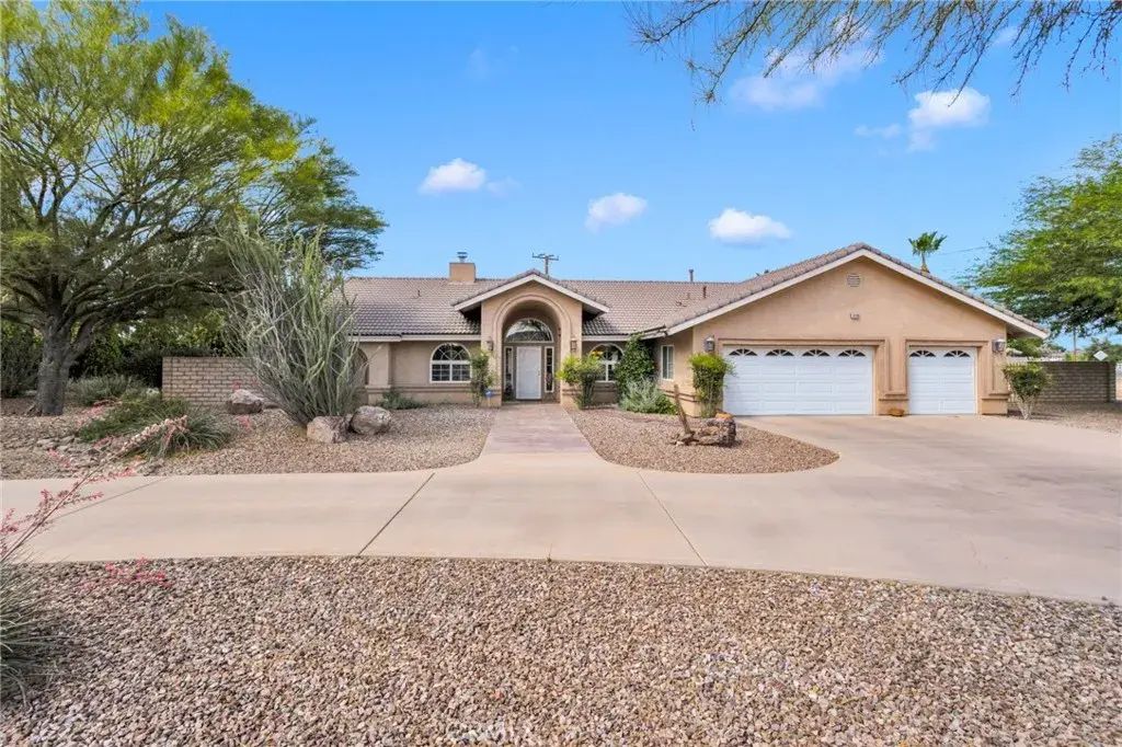 14128 Rincon, Apple Valley