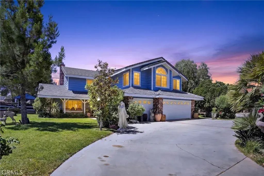 3848 E Avenue T4, Palmdale