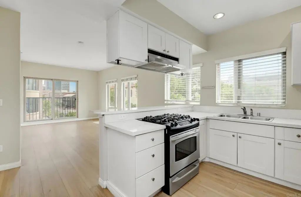 450 J St 4131, 