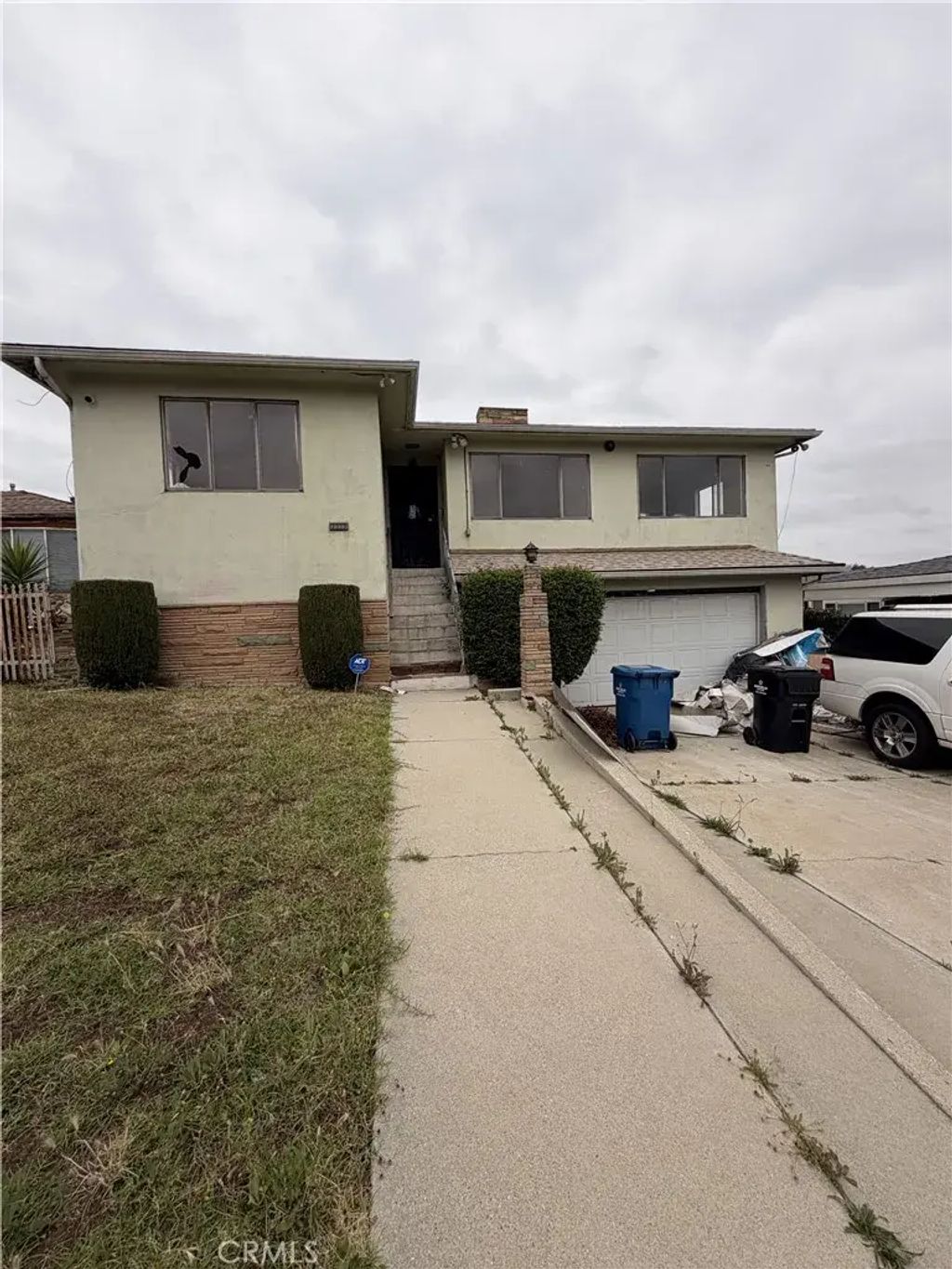 2323 W 102nd, Inglewood