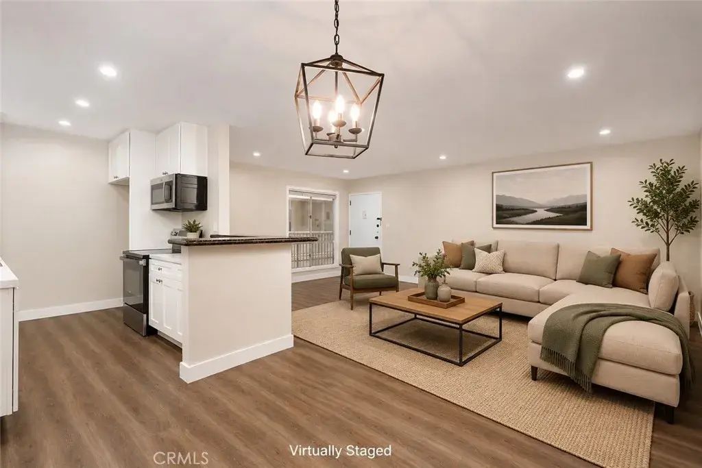 5320 Zelzah Avenue 201, Encino