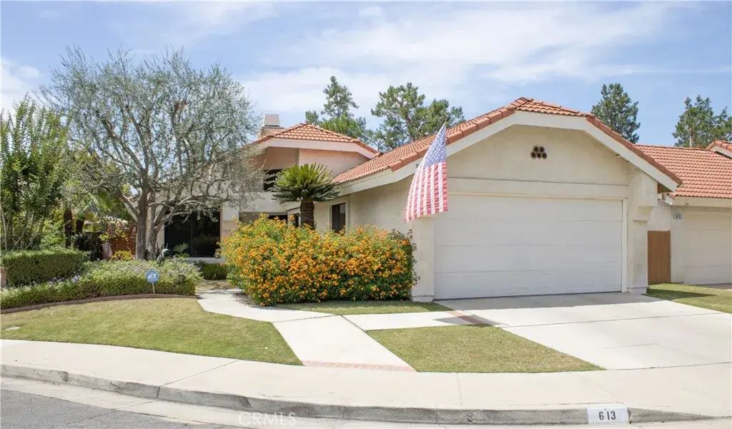 613 Berwick Street, Bakersfield