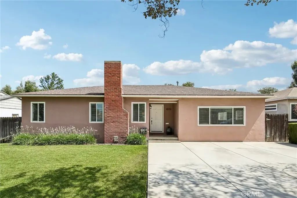 4593 Gardena, Riverside