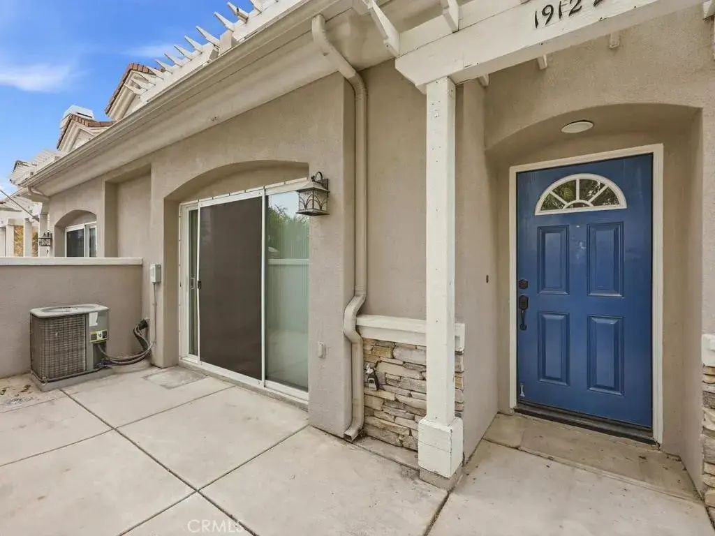 19122 Cole Lane, Huntington Beach