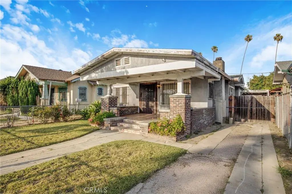 3940 Denker, Los Angeles