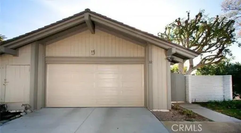 12 Lago Sud # 6, Irvine