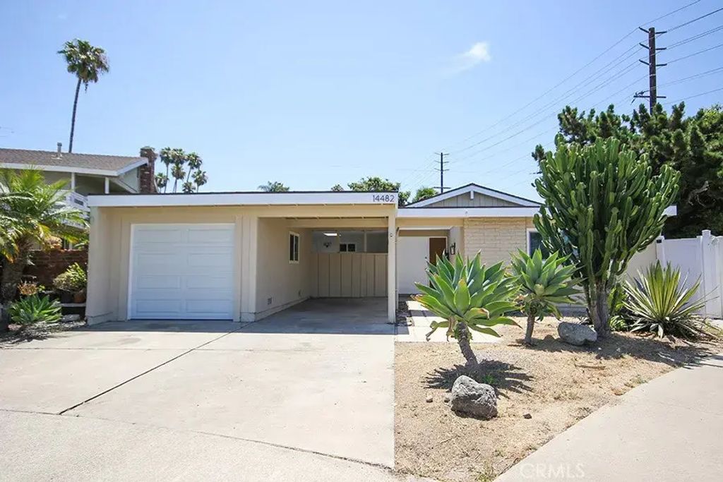 14482 Grassmere Lane, Tustin