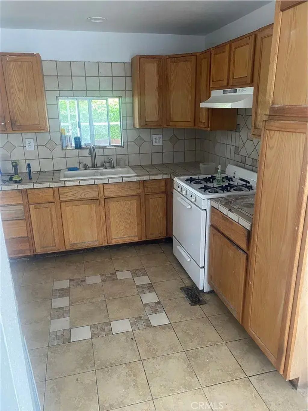 2250 W Mill, Colton