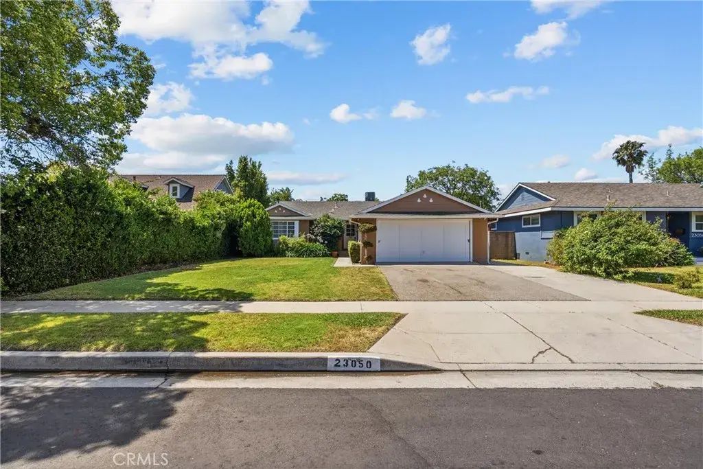 23050 Mobile Street, West Hills