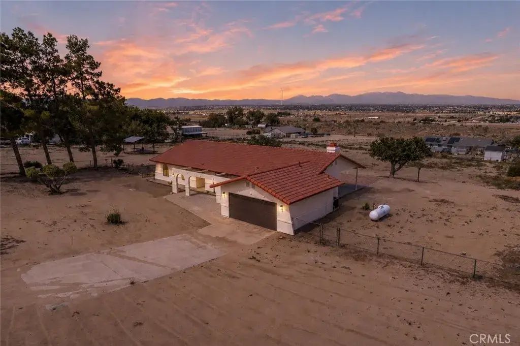 20575 Lupine, Apple Valley