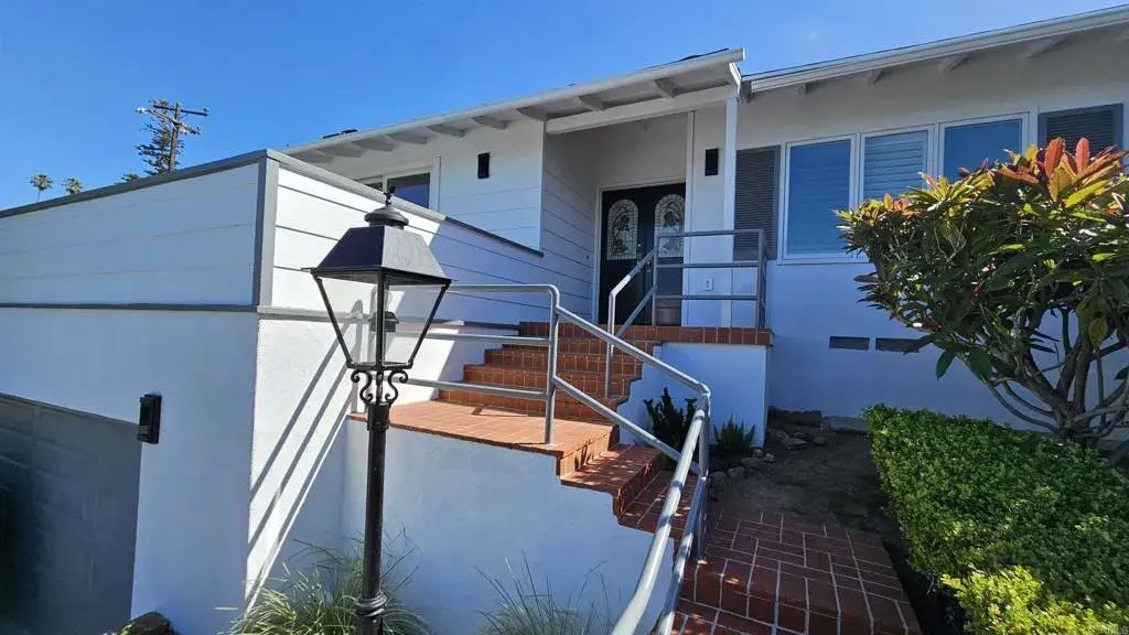 7920 Avenida Alamar, La Jolla
