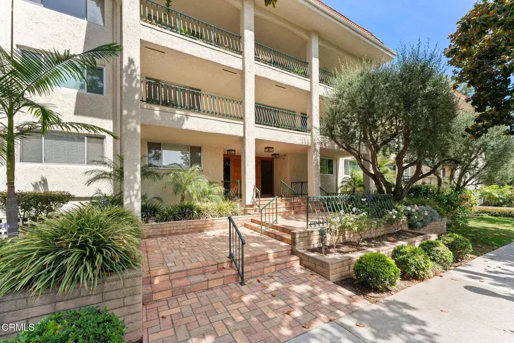 420 S Madison Avenue 105, Pasadena