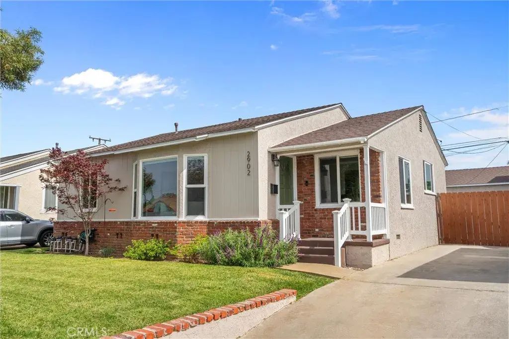 2902 Loomis, Lakewood