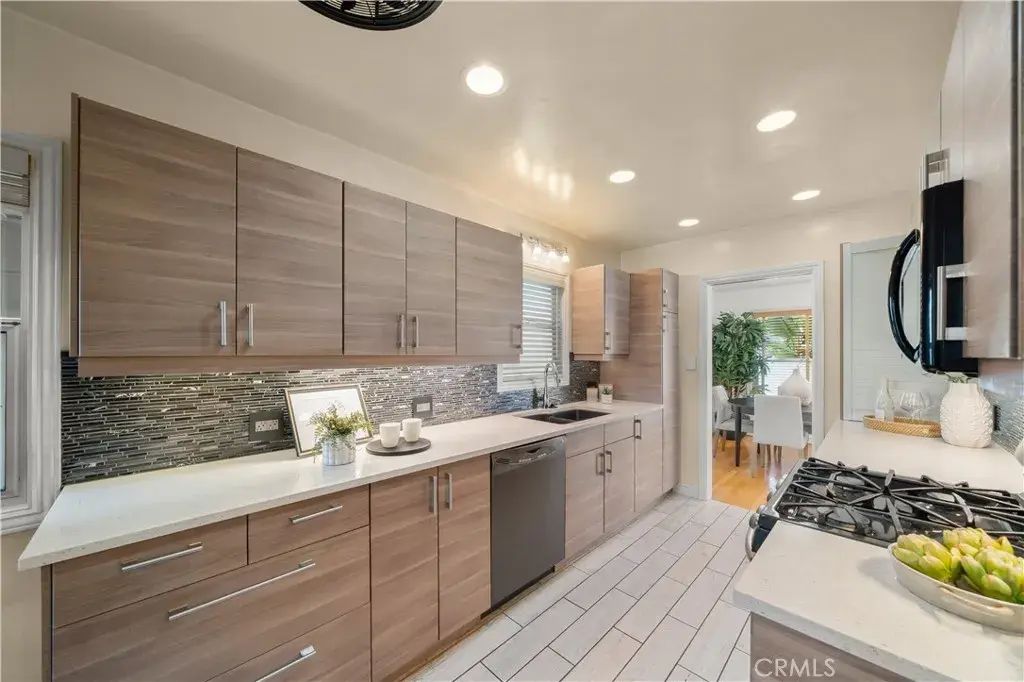 2027 E Appleton 1, Long Beach