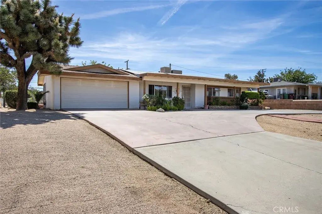7613 Cherokee, Yucca Valley