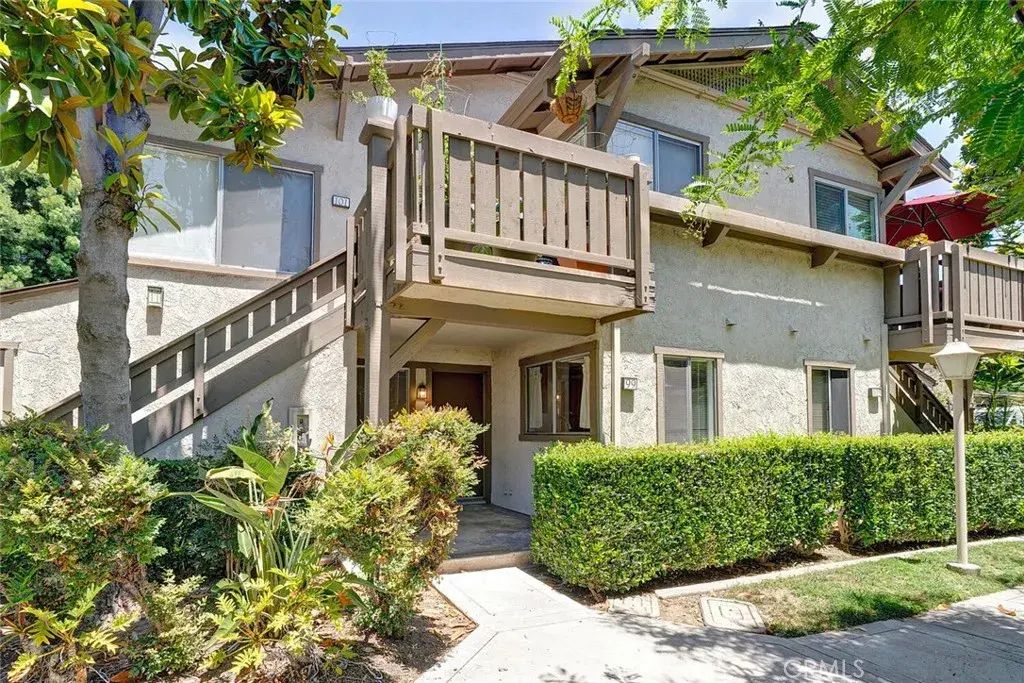 99 Rockwood 50, Irvine
