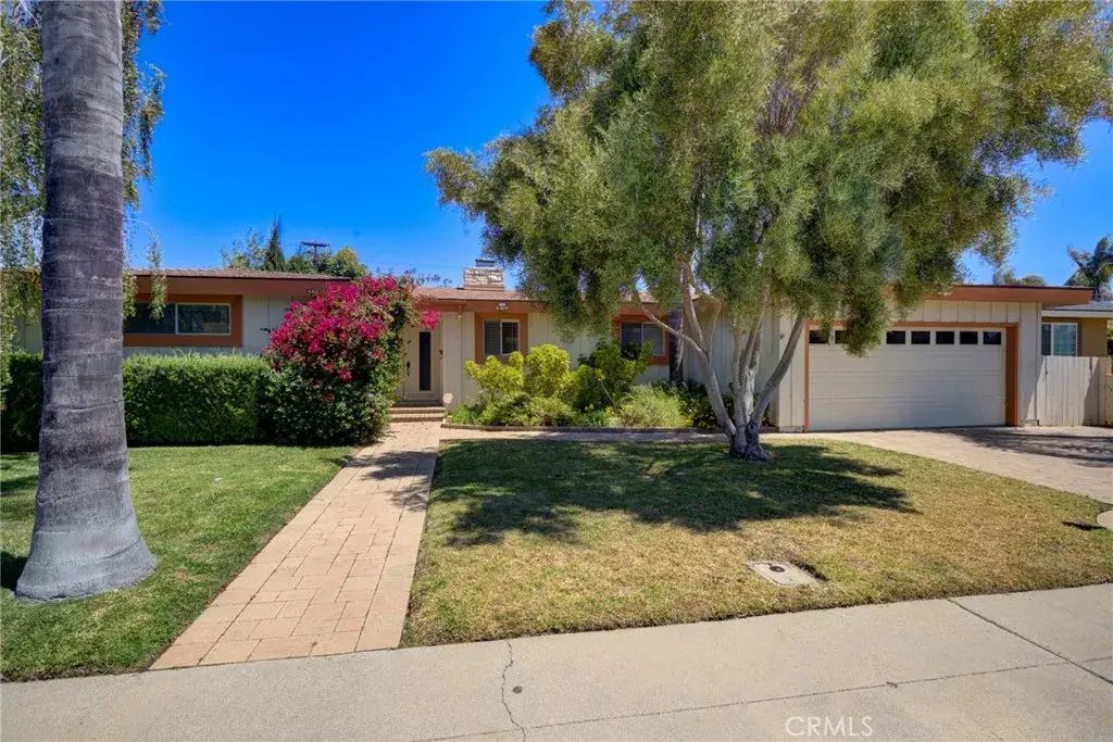 907 E El Camino, Santa Maria