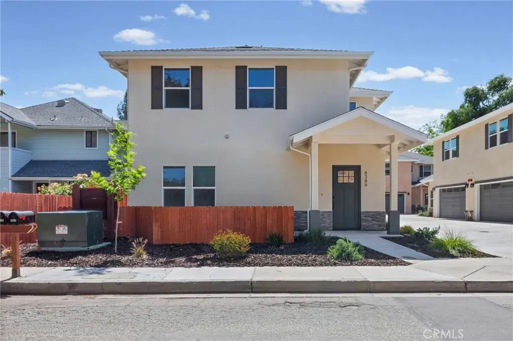 8389 Amapoa, Atascadero