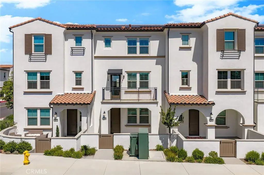 207 Colby Circle, Claremont