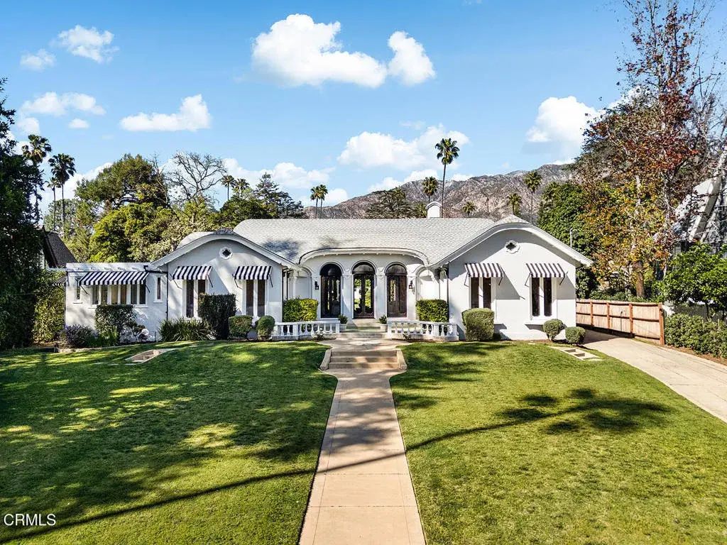 1275 New York Drive, Altadena