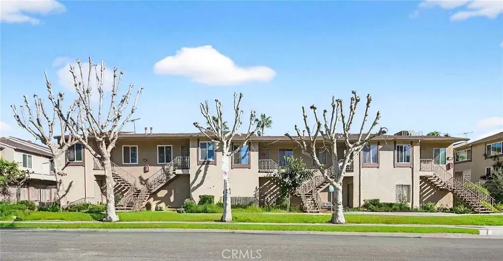 2324 Lillyvale Avenue 143, Los Angeles