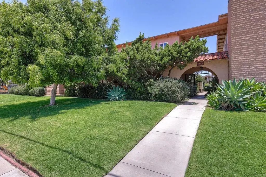 4281 Lowell Street 23, La Mesa