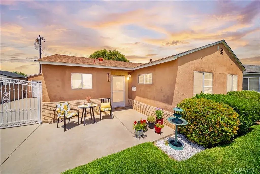5221 N Oakbank Avenue, Covina