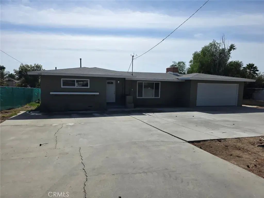 633 N Yale Street, Hemet