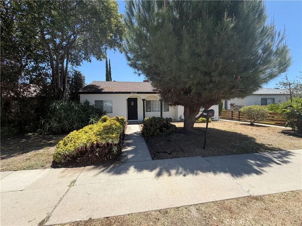 6250 Babcock Avenue, North Hollywood