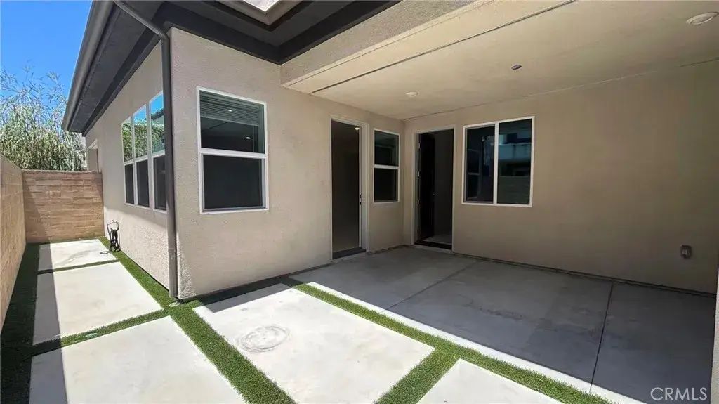 160 Sentosa, Irvine