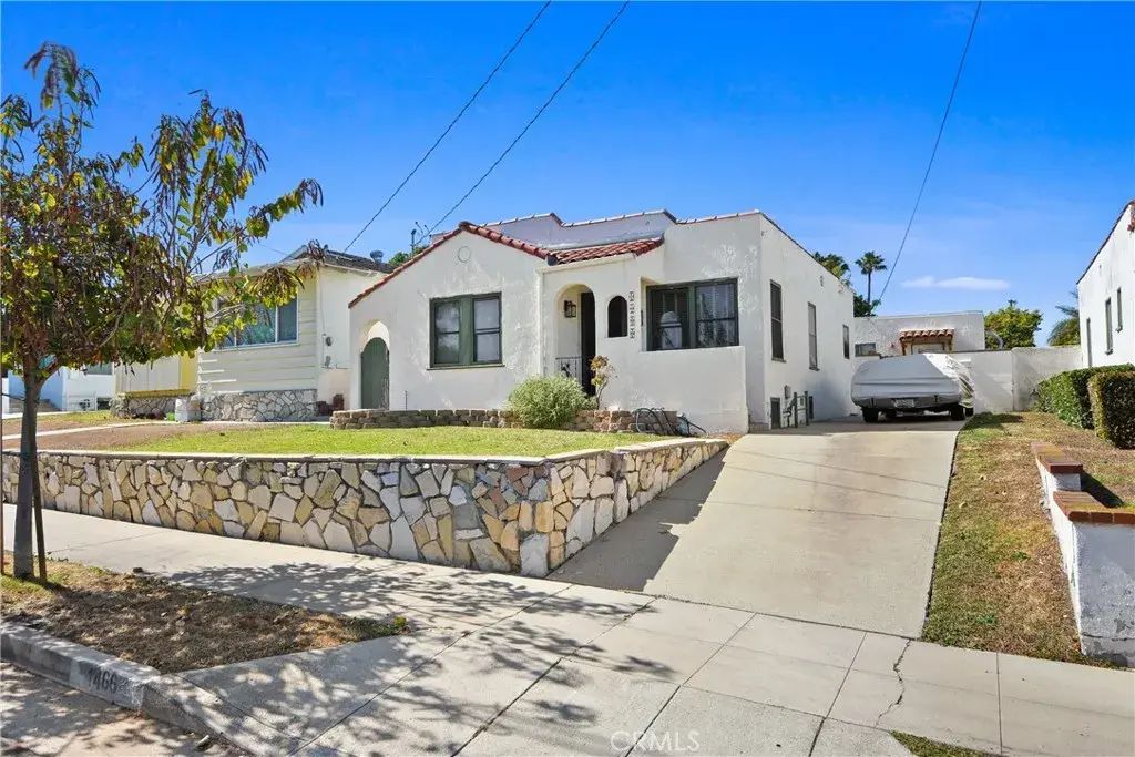1466 W Santa Cruz, San Pedro